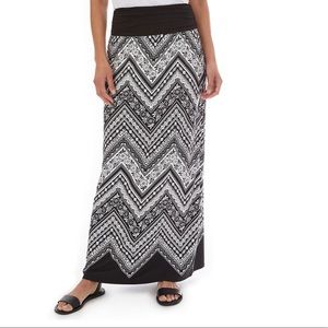 NWT Women's Apt. 9® Chevron Print Column
Maxi Skirt - XXL